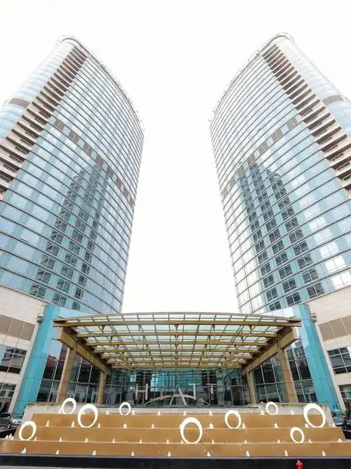 抢先五折入住73上海外滩茂悦大酒店