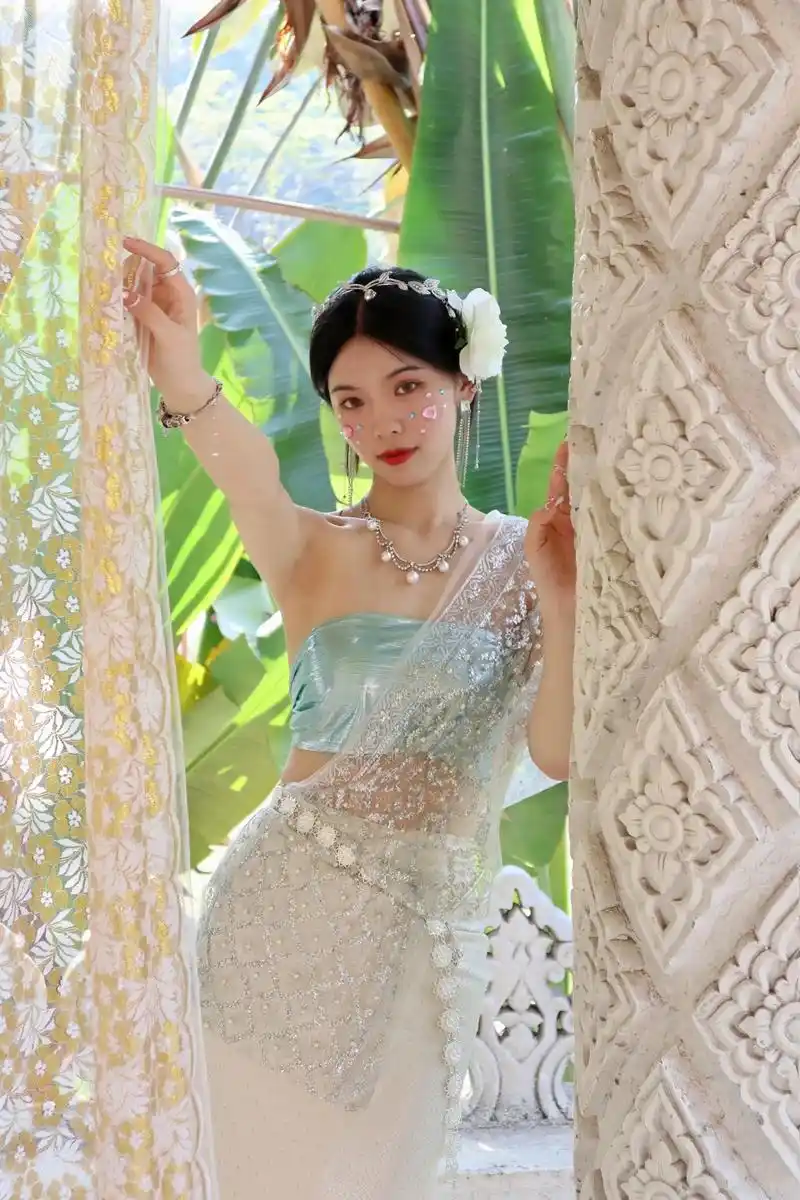 西双版纳写真 #傣族姑娘 #公主日记 #西双版纳 #旅行推 - 抖音