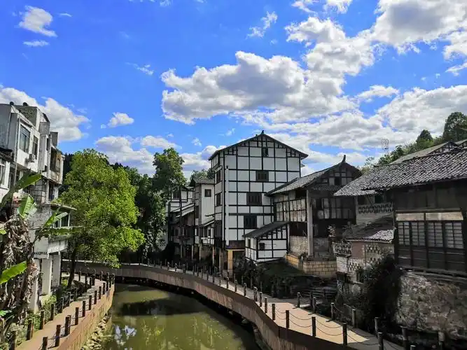 罗泉,一个从秦朝走来的千年古镇,在四川省资中,威远,仁寿三县交界的