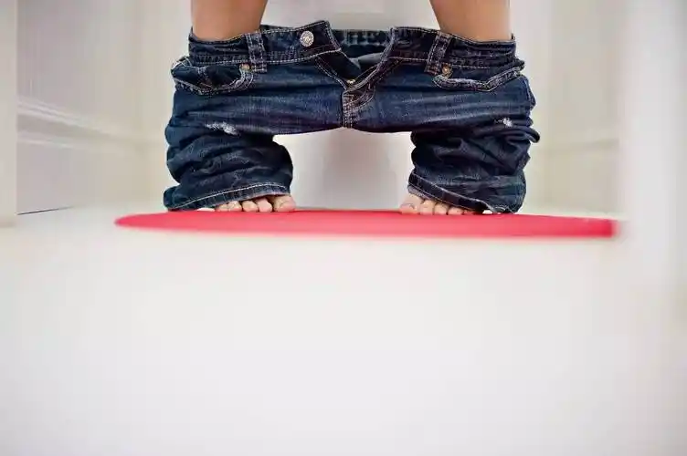 便秘虽是小毛病,却会引来5个"大麻烦",常吃两物,或慢慢改善