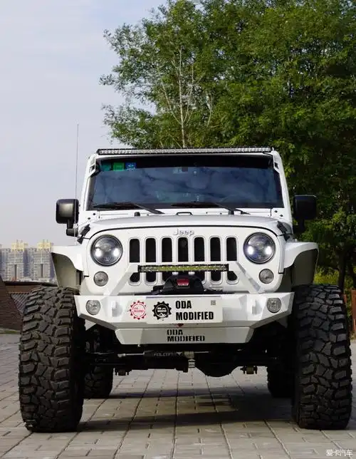西安奥德会改装,jeep jk2.8t柴油版,白色清新出炉