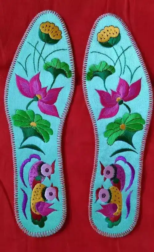 在家做手工活鞋垫(纯手工鞋垫花样最新200以上)