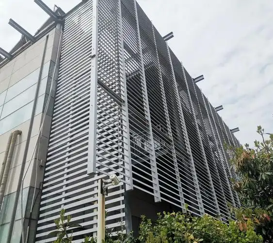 4s店外墙扁圆铝管格栅 4s店梭型百叶铝管】_佛山市粤艺佰装饰建材有限