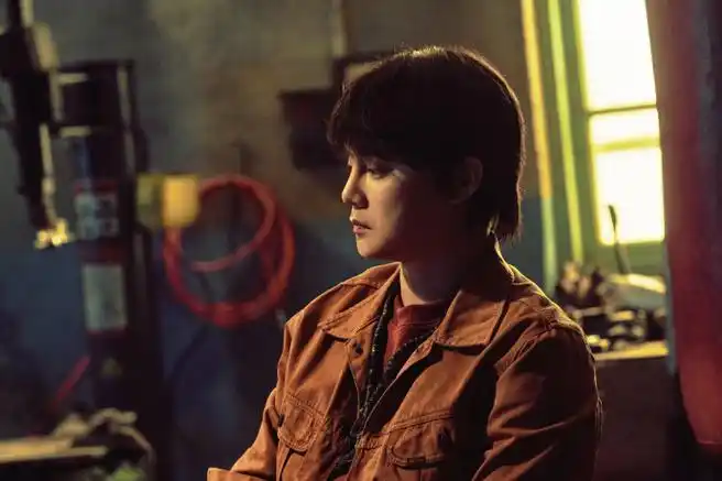 尹正 五年前钢管舞五年后原地杵