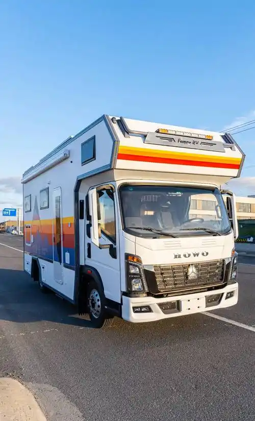 实力允许不低调的轻卡房车!28.98万性价比yyds!