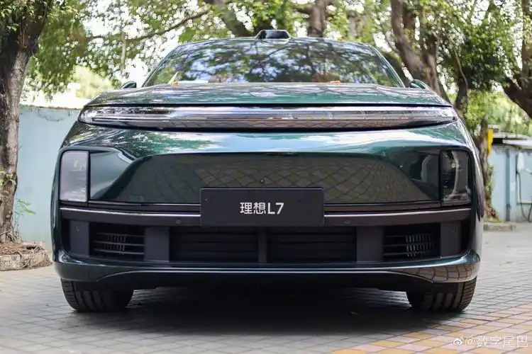 5 座中大型 suv 理想 l7 真车实拍……-新浪汽车