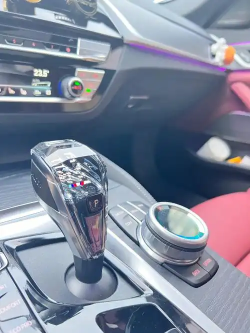 宝马水晶档把也太好看了吧