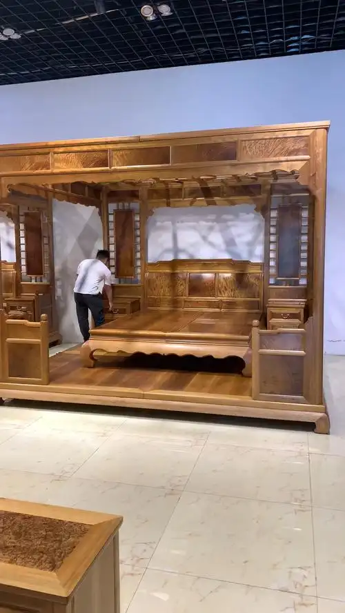 金丝楠木千工拔步床