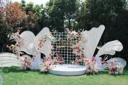 南京世茂滨江希尔顿酒店春季主题婚礼秀希引力圆满落幕