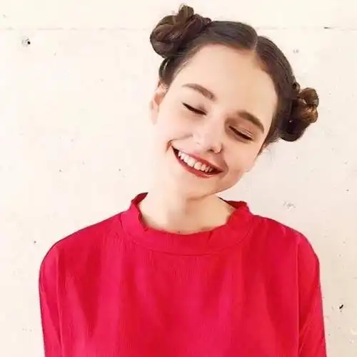 笑容灿烂女生头像欧美_头像图片_扣扣乐园