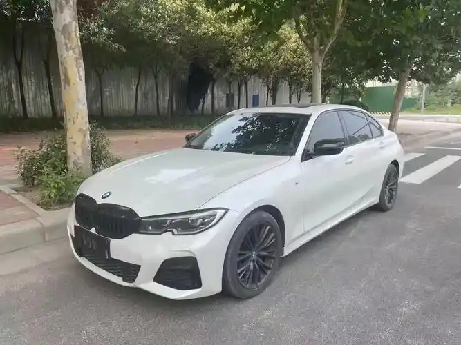 2020年宝马325li m运动曜夜套装 个人一手 5万公里 - 抖音
