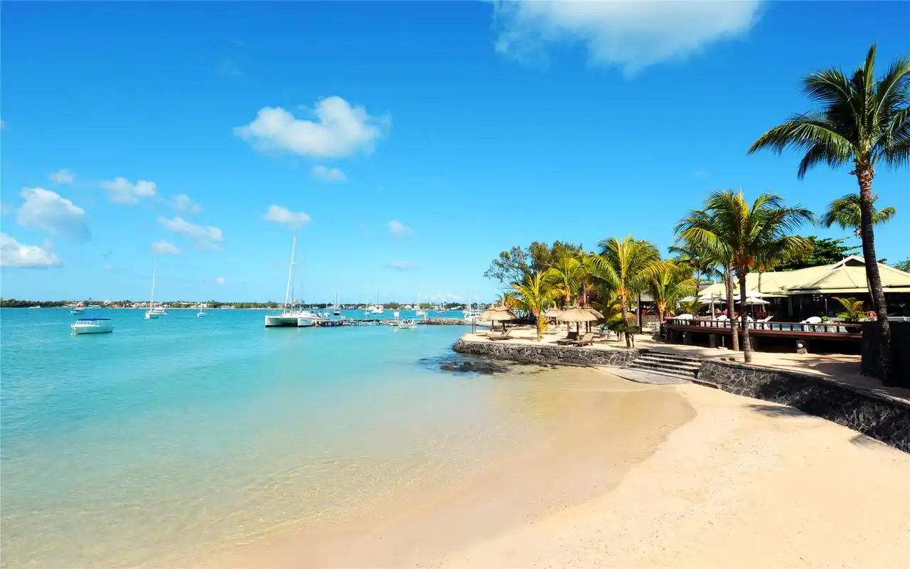 精选夏日清凉蓝天碧海度假海边风景高清电脑桌面壁纸下载(1)