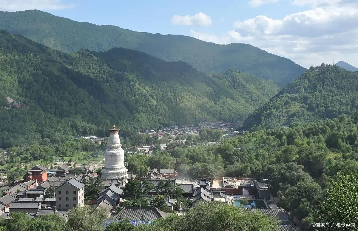 建筑塑像壁画和墨迹四绝山西五台山最美风景探秘