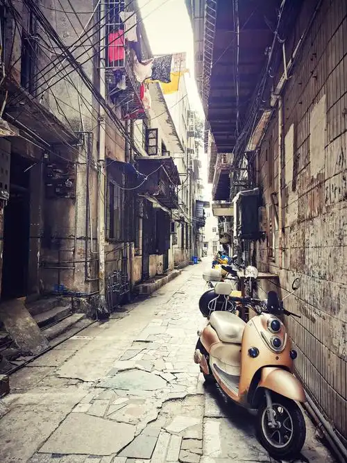 老街区的小巷子