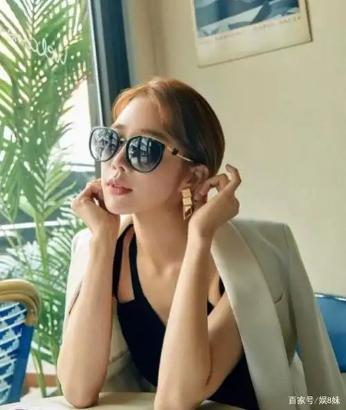 今日分享图集:刘仁娜