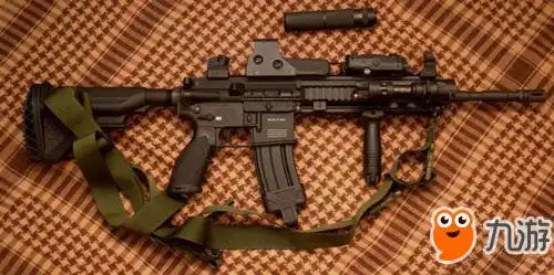 虽然现版本的m416比起上版本是弱了不少,但是上个版本的满配m416可是