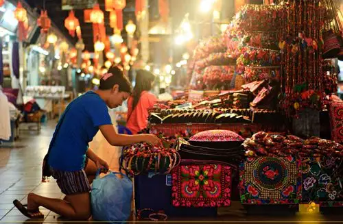 清迈旅游必逛的几个夜市