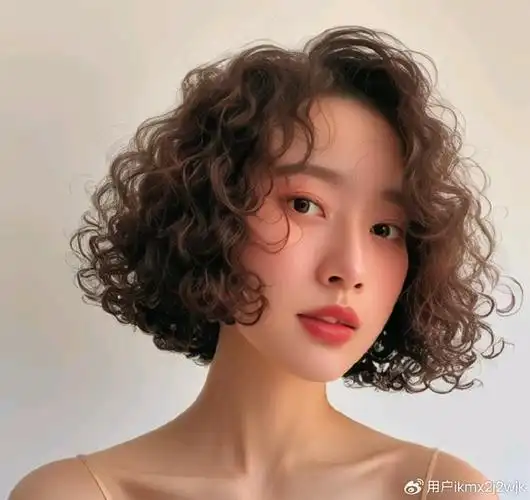 最具人气的发型来了,百变时尚波波头,适合大多数女性