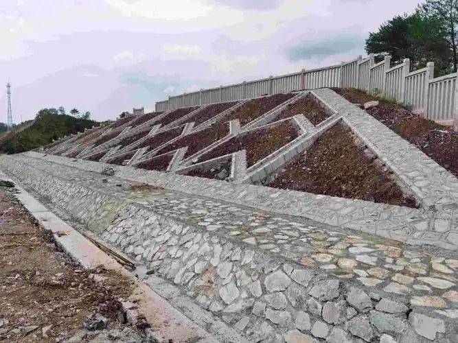 福建三明诚招专业铁路浆砌片石骨架