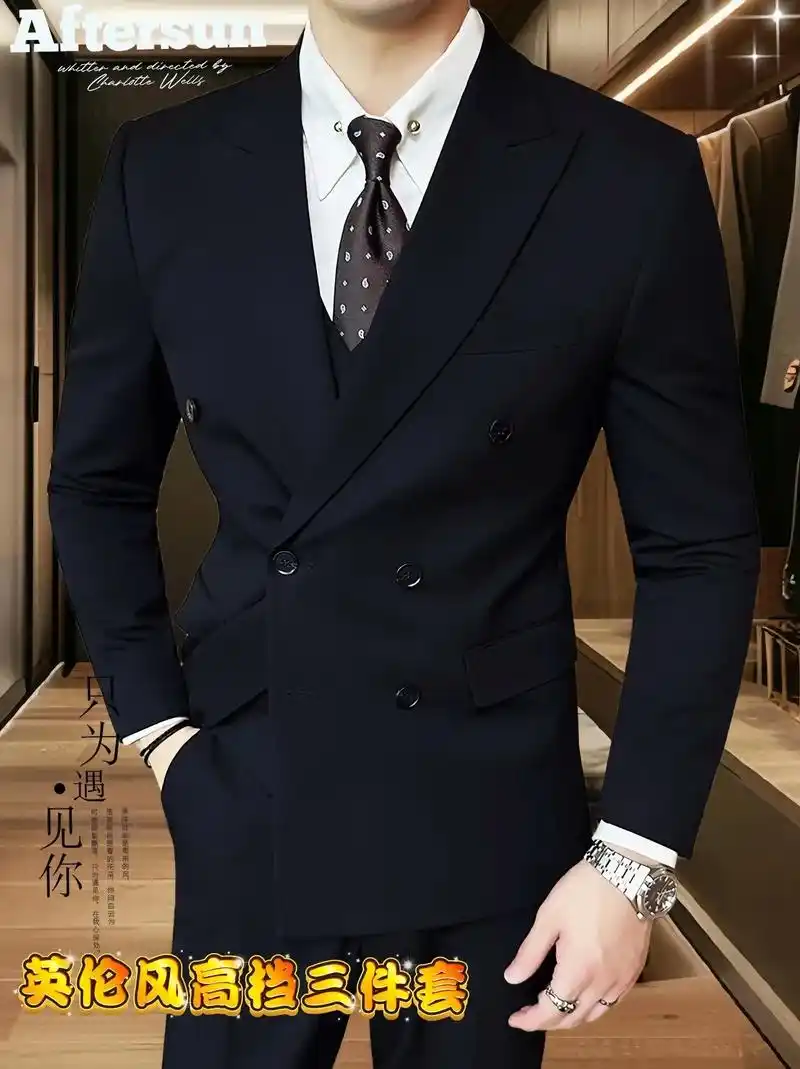分享一款就是那种让人一眼难忘的英伦风男士西服﹣﹣双排扣戗驳领修身