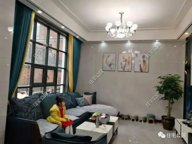 一直到今年才装修入住,为了节约费用,室内装修我没有设计图纸,就依照