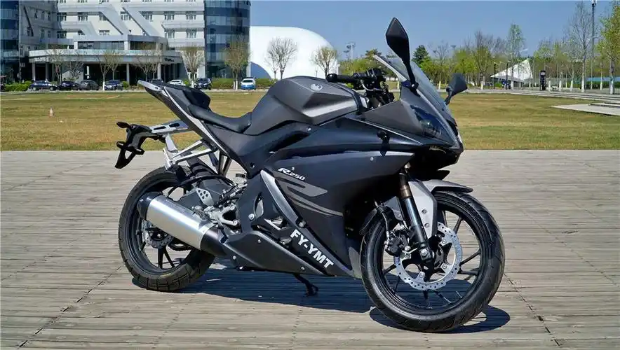 详解最高性价比250cc小跑车飞鹰r250售价128万元