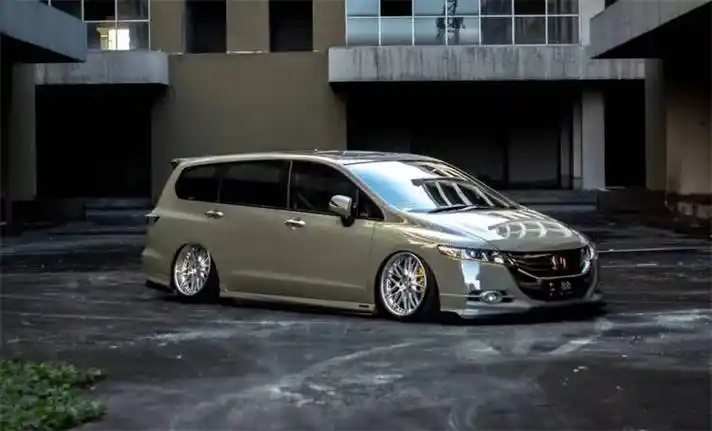 低趴姿态 本田奥德赛改装airbft空气悬挂案例