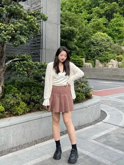 身高160体重130斤 肩宽40(溜肩严重) 7415胸围90(9385b)74