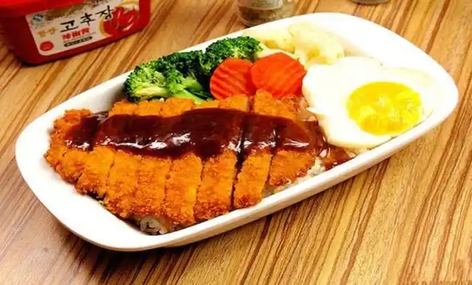 猪扒饭(黑椒猪扒饭)