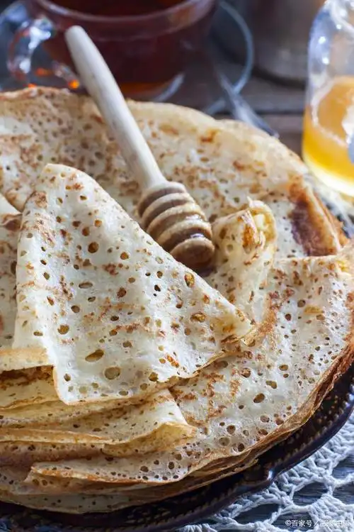 土耳其美食以其口感独特和多样化而闻名,而古拉希饼就是其中一种独特