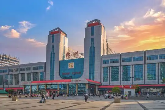 郑州火车站图片