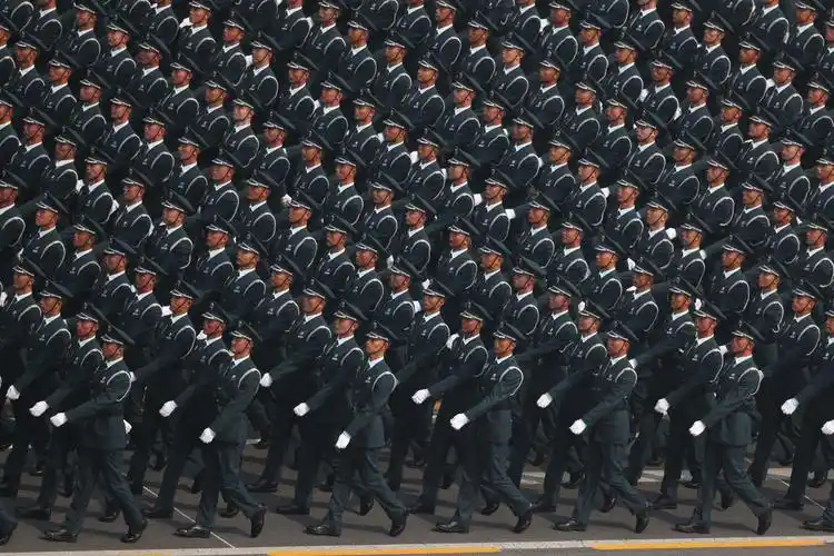 什么是最强复制粘贴?答案:国庆大阅兵.这排面,燃!