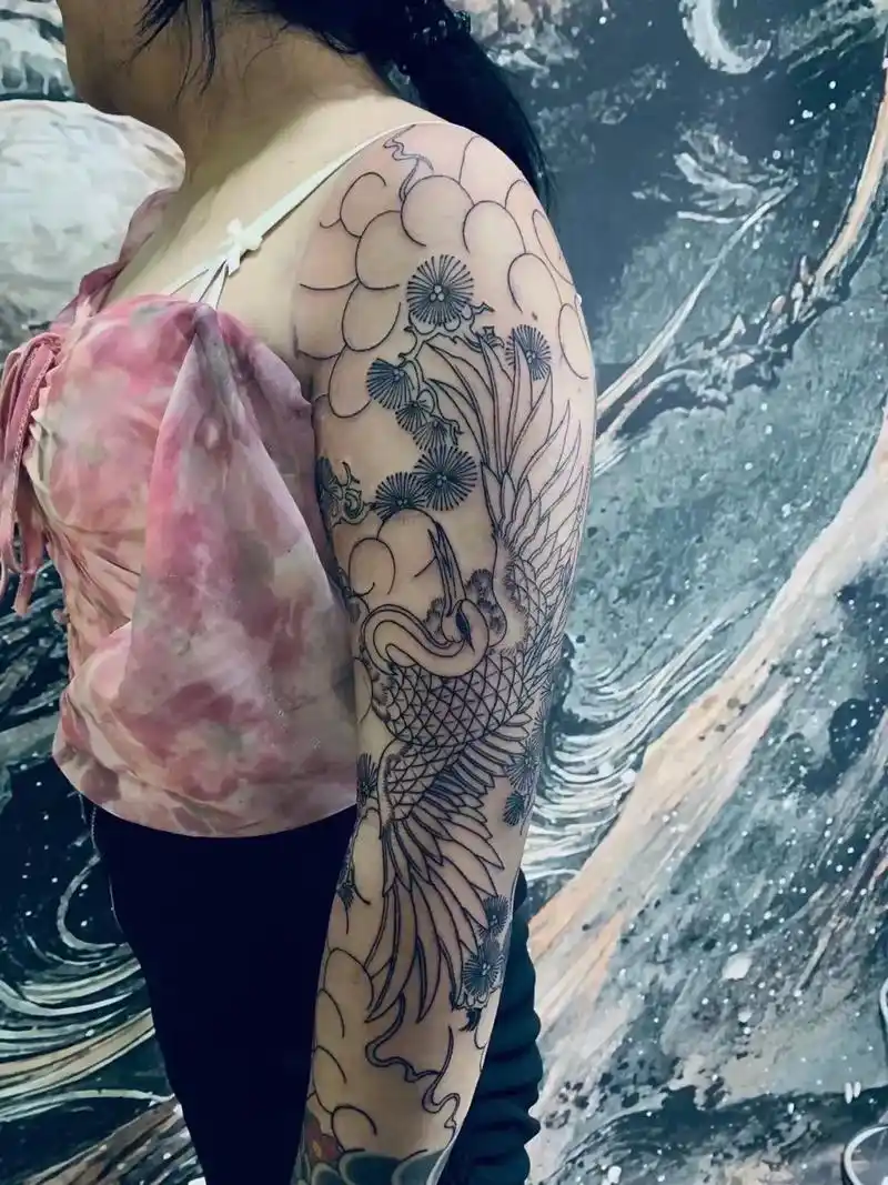 花臂仙鹤适合女生的纹身图案推荐