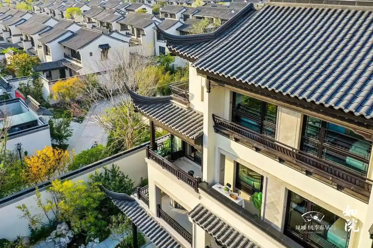 绿城桃李春风叠拼出特价房啦  6015仅限26615套 - 抖音