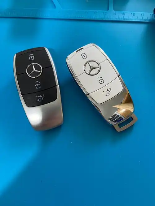 奔驰白色钥匙
