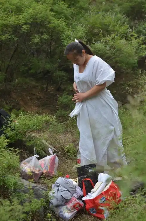 引用 野外穿孝 - xiaoxiaonv_888的日志 - 网易博客