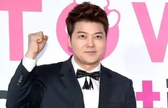 (小编每次都写成金茂炫,告诉我,我不是一个人) 80后演员李哈尼