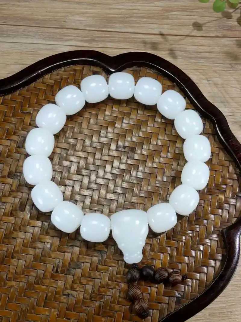 和田玉羊脂白玉老型珠手链手串,白度羊脂,和田玉羊脂白玉老型珠 - 抖