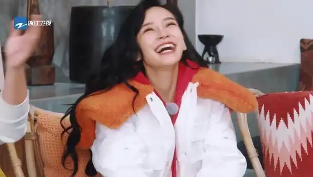 《奔跑吧黄河篇》新年派对 angelababy携姐妹团迎接挑战太嗨了