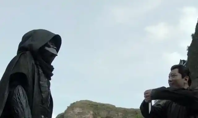 据悉,影子在《庆余年》中的扮演者就是该剧的副导演王一夫.