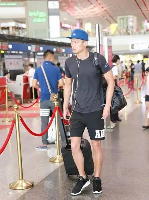 宁泽涛回来了,风浪后的泳坛王子能否激流勇进?