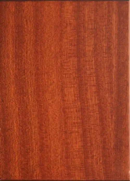 3次         沙比利木木纹交错,有时有波状纹理,在四开锯法加工的木材