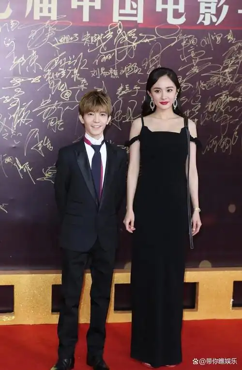 长得英俊潇洒,却输在"个子矮"上,这6位男星的身高太有些尴尬