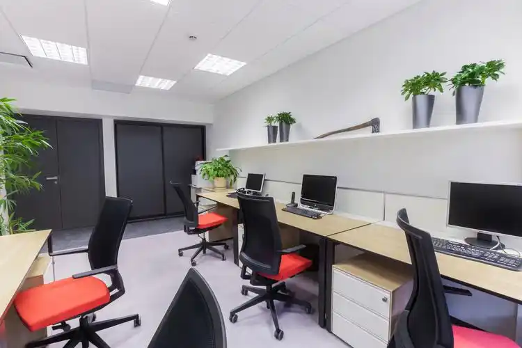 小型办公室合理布局案例说明