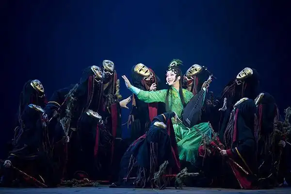 大型东方诗意舞台剧《昭君出塞》