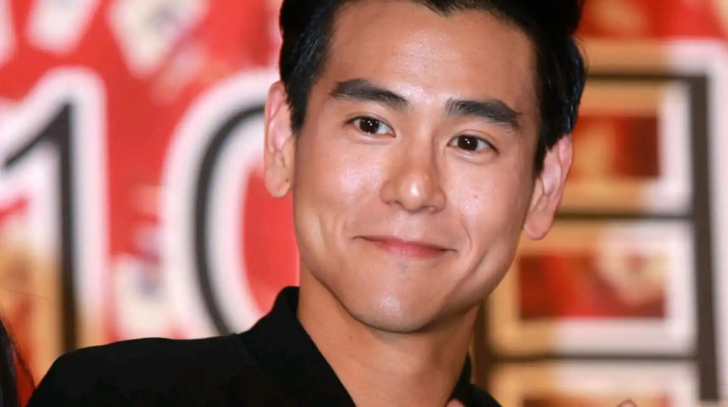 【彭于晏我想你了】 彭于晏独特的外貌吸引了无数粉丝的关注.