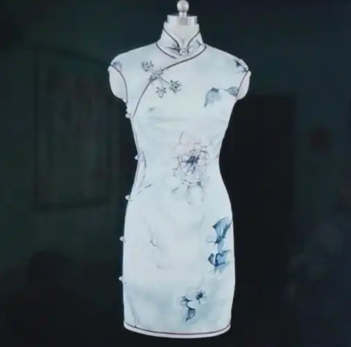 慧源果果班创意绘画——《美丽的旗袍》