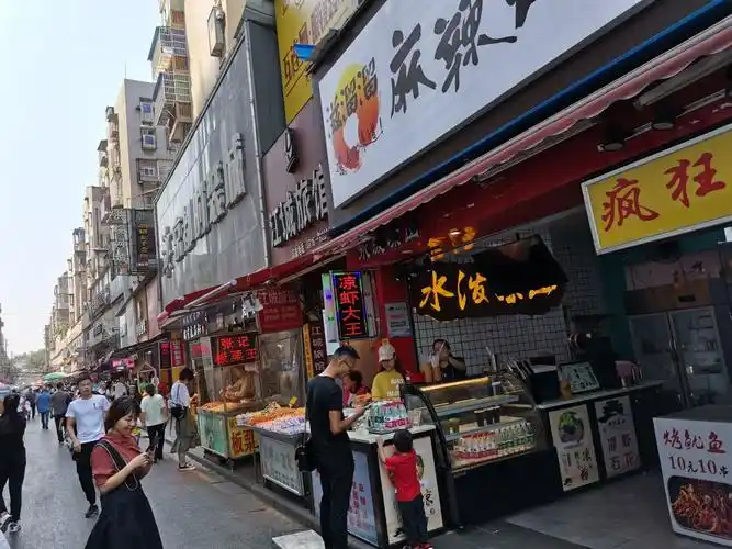 大赛巷特色小吃一条街