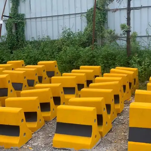 隔离防撞墩水泥墩施工隔离墩用于小区学校医院500x500