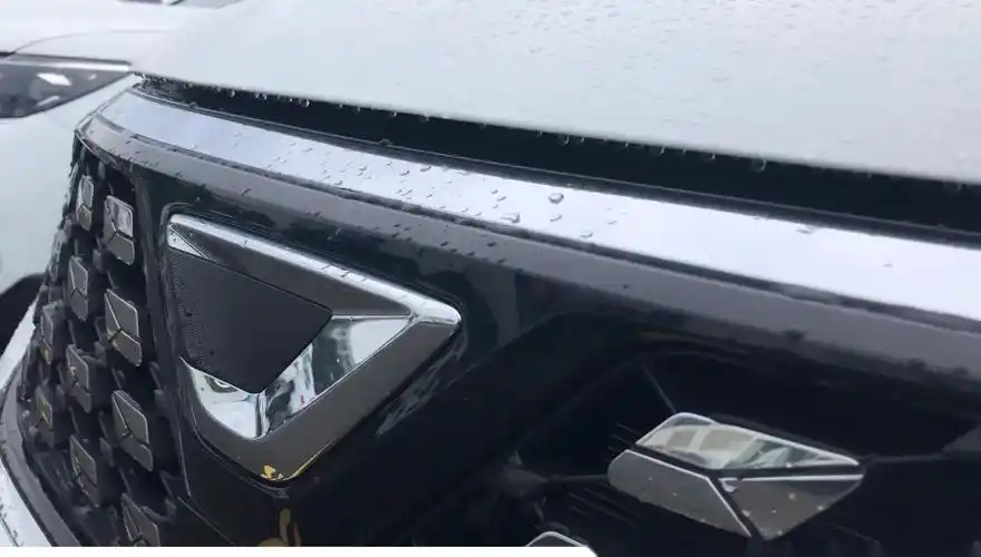 夏季用车指南 夏季是用车的高峰期,天气炎热,车辆的保养和使用都需要